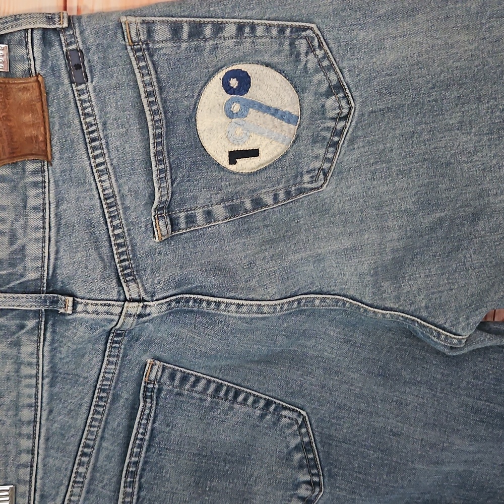 LIKE NEW "LUCKY BRAND" Woven 1990s Patch Detailed Jeans! 8/29 - Picture 4 of 10